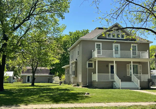 Photo 1 of Single family home for sale at 136 North St, Tracy, MN 56175 | MLS# 6816257 | Listing updated on 2026-09-03