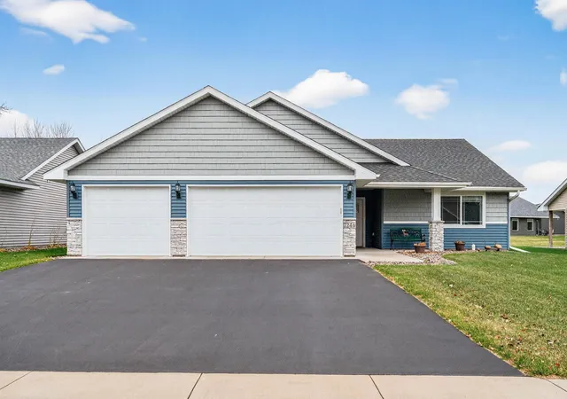 Homes for sale in North Branch, MN | 7246 385th St, North Branch, MN 55056 | MLS# 6816377