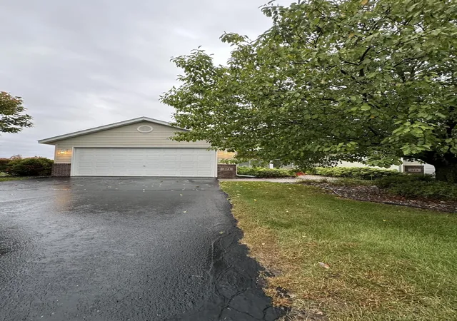 Photo 2 of Single family home for sale at 371 Phyllis St, Big Lake, MN 55309 | MLS# 6817975 | Listing updated on 2026-10-03