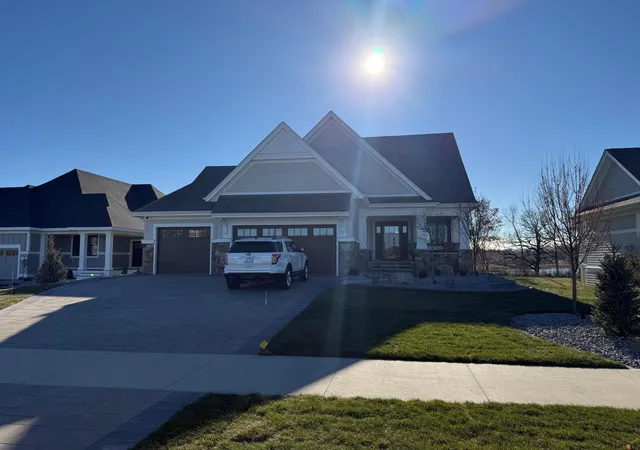 1st image of 6081 Shoreview Pointe, Chaska, MN 55318 | MLS# 6818574