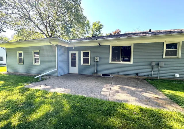 16th image of 221 Woodlawn Ave, Lake Lillian, MN 56253 | MLS# 6818681