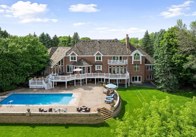 Photo 1 of Mansion for sale at 10 Apple Orchard Ct, Saint Paul, MN 55110 | MLS# 6818725 | Listing updated on 2026-10-24