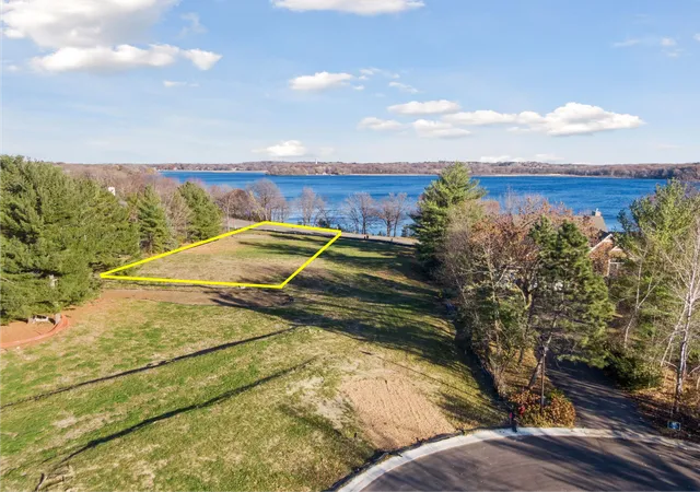2nd image of 3930 Stratford Ln, Excelsior, MN 55331 | MLS# 6818897