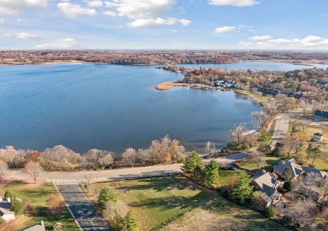 4th image of 3930 Stratford Ln, Excelsior, MN 55331 | MLS# 6818897