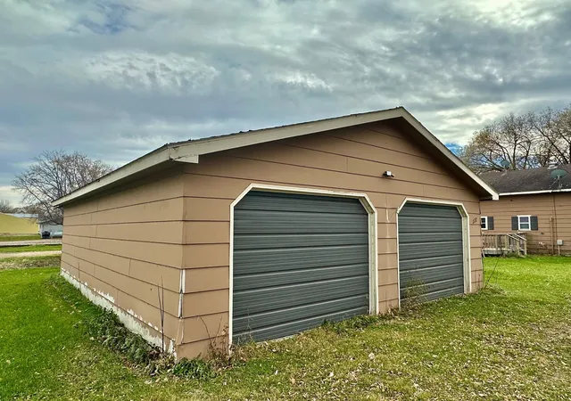3rd image of 222 W Woodrow St, Grygla, MN 56727 | MLS# 6819019