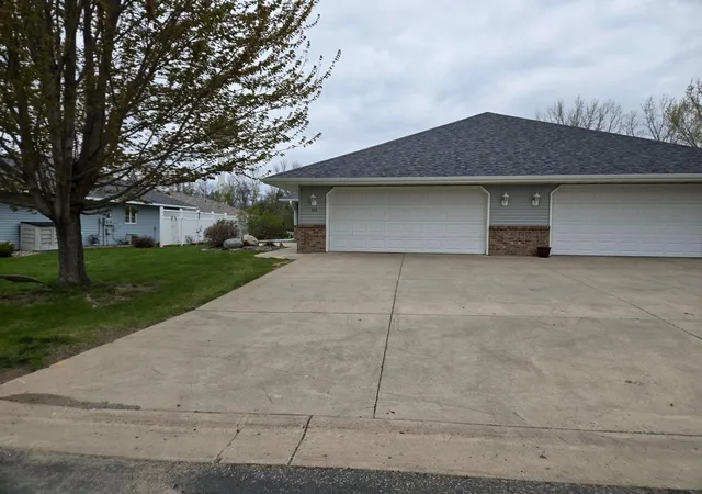 3rd image of 103 Sellards Ave, Dassel, MN 55325 | MLS# 6819168