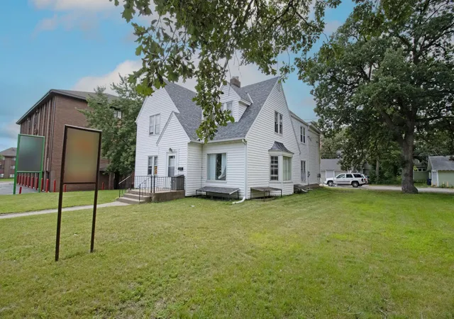 2nd image of 815 5th Ave S, Saint Cloud, MN 56301 | MLS# 6819582