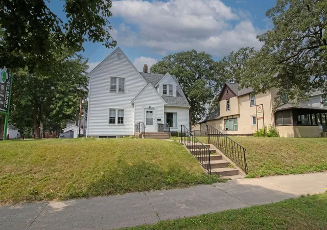 3rd image of 815 5Th Ave S, Saint Cloud, MN 56301 | MLS# 6819582