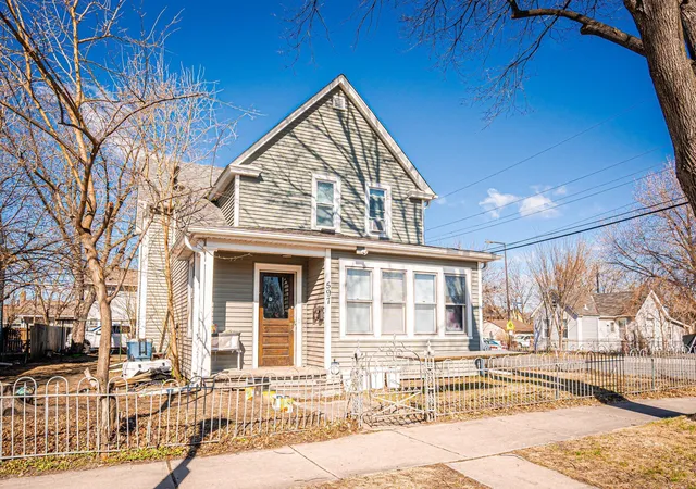 Photo 1 of Multi family home for sale at 597 Virginia St, Saint Paul, MN 55103 | MLS# 6819684 | Listing updated on 2026-06-15