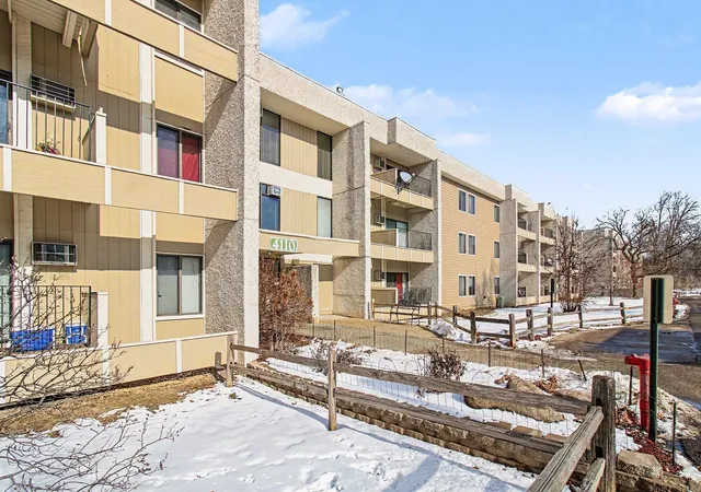 25th image of 4110 Rahn Rd #201, Saint Paul, MN 55122 | MLS# 6820417