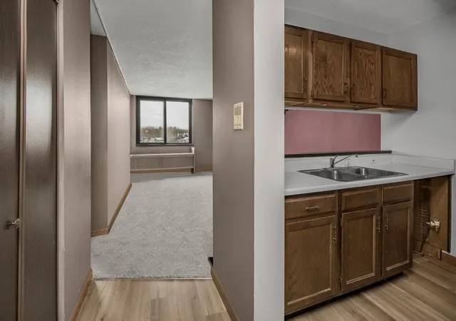 2nd image of 1181 Edgcumbe Rd #406, Saint Paul, MN 55105 | MLS# 6820494