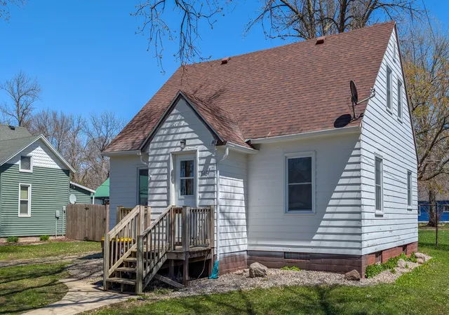 Photo 1 of Sale Pending at 545 2nd Avenue Se, Wells, MN 56097 | MLS# 6820731 | Listing updated on 2026-09-01
