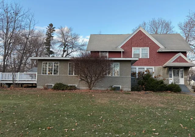 Photo 1 of Single family home for sale at 724 S Marshall Ave, Litchfield, MN 55355 | MLS# 6821067 | Listing updated on 2026-09-05