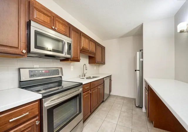 Photo 2 of Condo for sale at 6423 Colony Way #2G, Minneapolis, MN 55435 | MLS# 6821314 | Listing updated on 2026-10-03