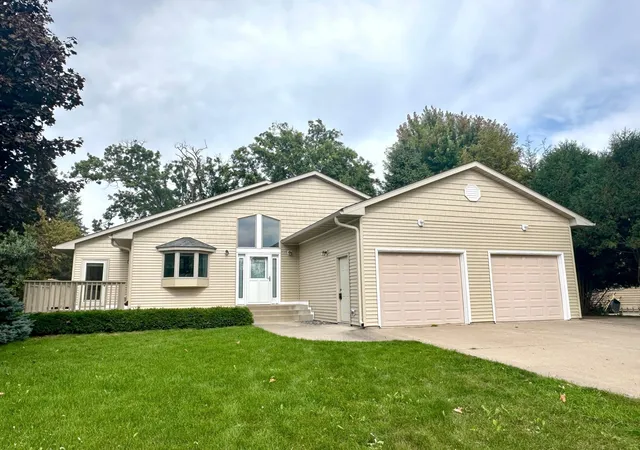 1st image of 732 Hi Park Ave, Red Wing, MN 55066 | MLS# 6822655