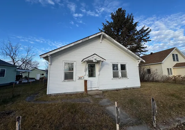3rd image of 813 4Th St Se, Bemidji, MN 56601 | MLS# 6822781