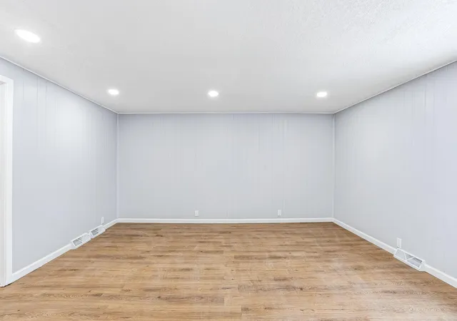 Photo 3 of Single family home for sale at 9350 Roy Rd, Delano, MN 55328 | MLS# 6822795 | Listing updated on 2026-09-22