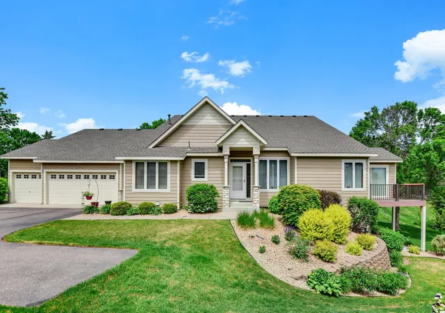 1st image of 8813 Stonebrooke Ct, Saint Paul, MN 55125 | MLS# 6823086