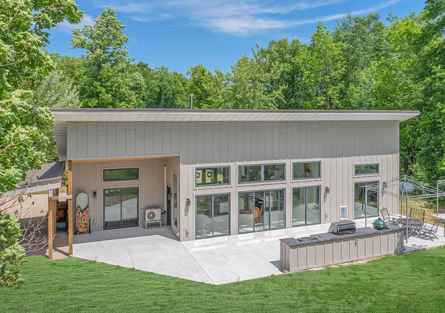 3rd image of 4681 Mission Rd Ne, Bemidji, MN 56601 | MLS# 6823511
