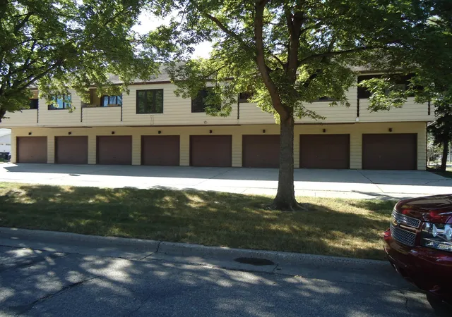 Photo 2 of Condo for sale at 804 S 10 Street #A-4, Fargo, ND 58103 | MLS# 6824215 | Listing updated on 2026-08-31