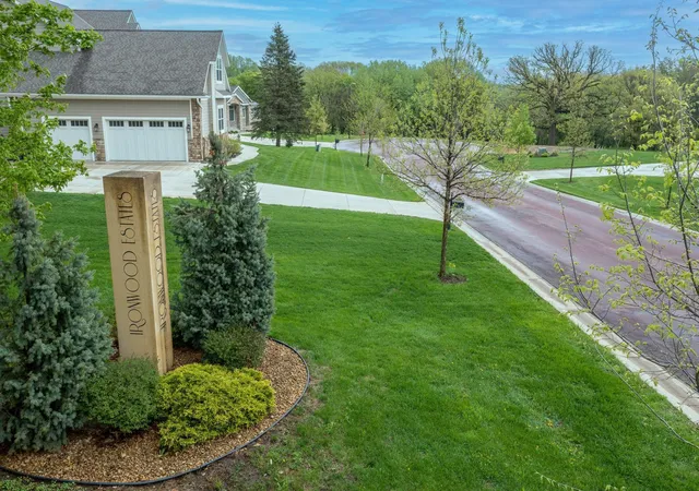 11th image of 1008 Applewood Ct, Mankato, MN 56001 | MLS# 6824348