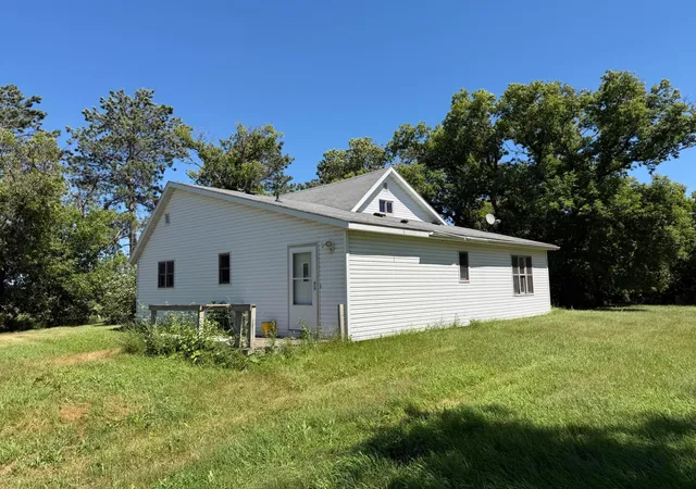 Photo 1 of Single family home for sale at 44028 220th Street, Roseau, MN 56751 | MLS# 6824569 | Listing updated on 2026-07-13
