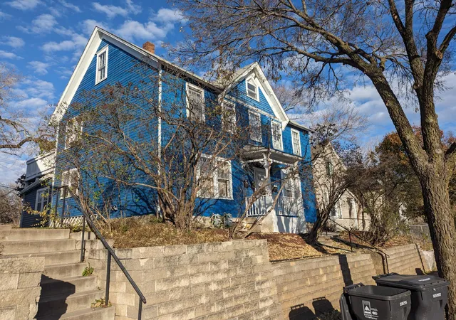 Listing Photo 5 - Condo for sale in building located at 23 Acker St W, Saint Paul, MN 55117
