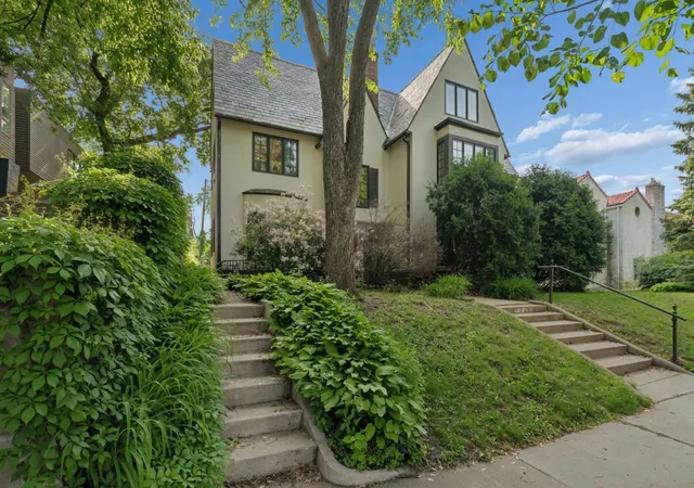 Photo 1 of Sale Pending at 1721 Humboldt Ave S, Minneapolis, MN 55403 | MLS# 6825659 | Listing updated on 2026-10-06