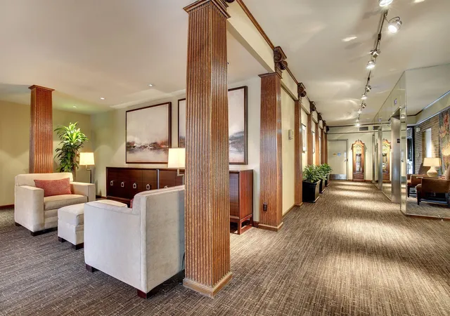 3rd image of 400 Groveland Ave #910, Minneapolis, MN 55403 | MLS# 6826751