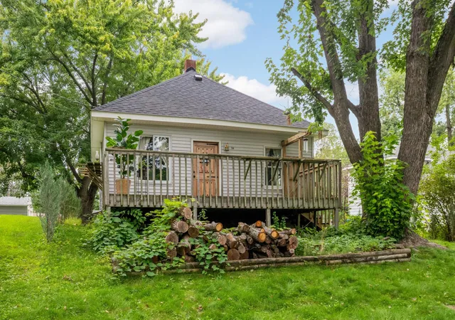 2nd image of 744 N Shore Dr, Forest Lake, MN 55025 | MLS# 7000112