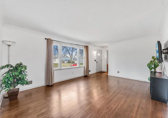 4th image of 4080 Jersey Ave N, Minneapolis, MN 55427 | MLS# 7000182