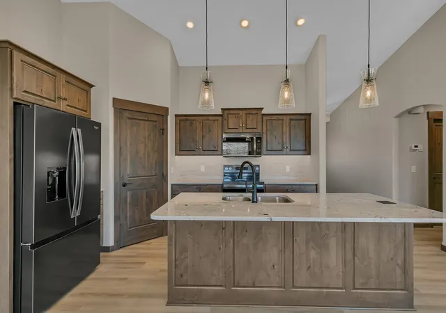 Photo 3 of Single family home for sale at 1900 Sandstone Loop S, Sartell, MN 56377 | MLS# 7000862 | Listing updated on 2026-05-27