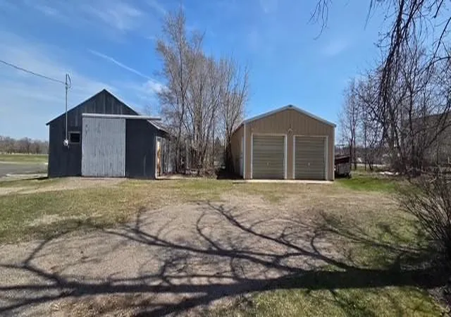 Photo 2 of Single family home for sale at 1205 N Nokomis, Alexandria, MN 56308 | MLS# 7001988 | Listing updated on 2026-10-01