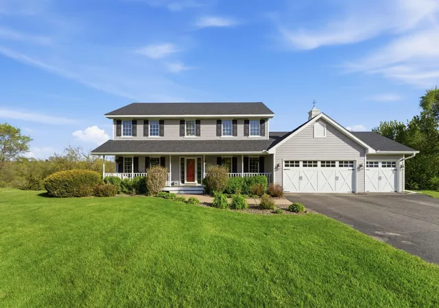 Photo 3 of Sale Pending at 550 Jansen Ave Se, Buffalo, MN 55313 | MLS# 7002516 | Listing updated on 2026-08-28