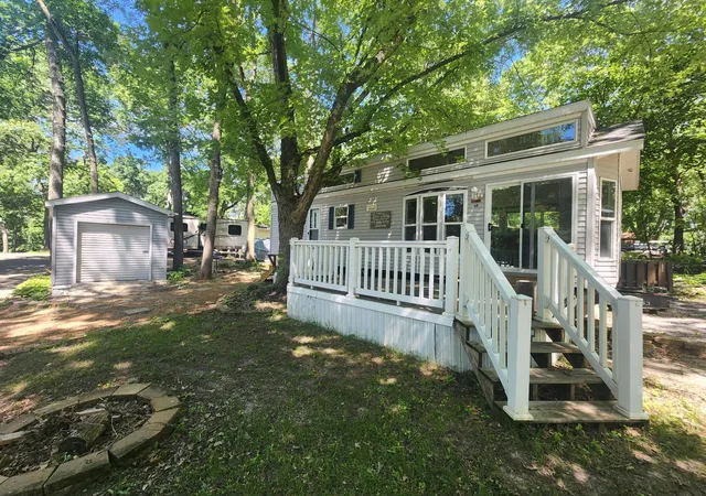 Homes for sale in Cokato, MN | 2945 County Road 4 Sw #118, Cokato, MN 55321 | MLS# 7002879