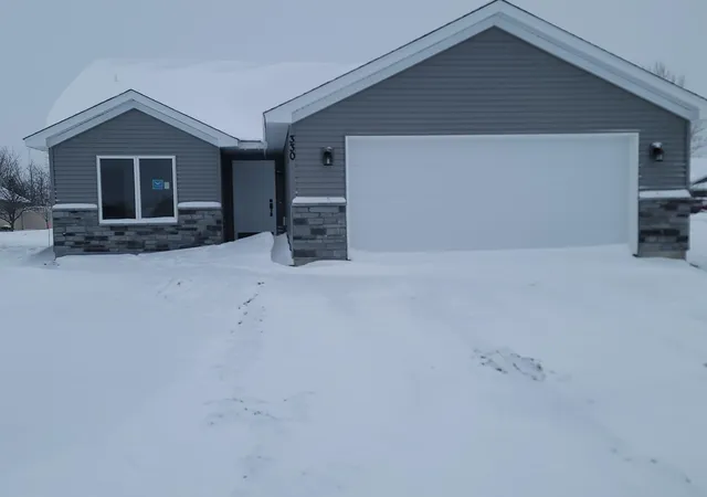 Photo 2 of Single family home for sale at 330 Mill St, Osceola, WI 54020 | MLS# 7003038 | Listing updated on 2026-08-18