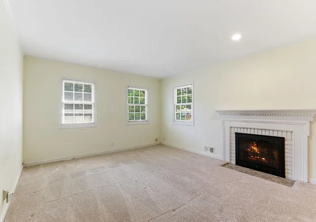 4th image of 1611 Sumter Ave N, Golden Valley, MN 55427 | MLS# 7003372