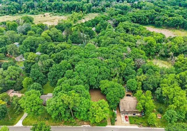 Homes for sale in Excelsior, MN | 25725 Birch Bluff Rd, Excelsior, MN 55331 | MLS# 7003572
