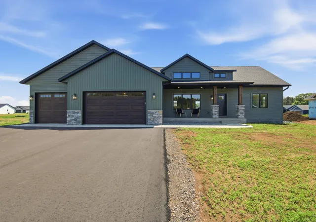 Homes for sale in Chippewa Falls, WI | 3577 112th St, Chippewa Falls, WI 54729 | MLS# 7003687