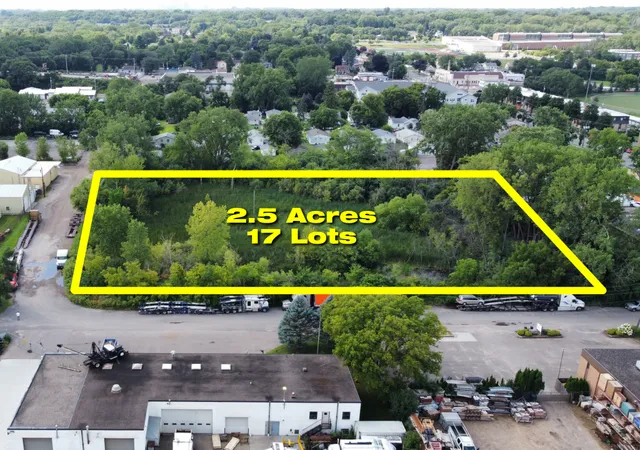 3rd image of 1500 Sylvan St, Saint Paul, MN 55117 | MLS# 7003898