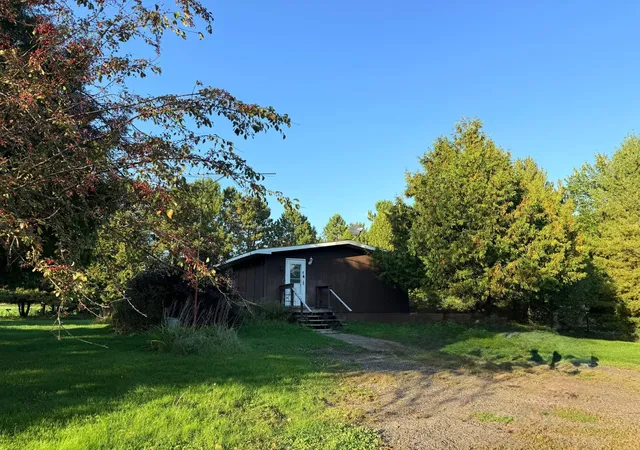 Photo 4 of Single family home for sale at 18863 State Hwy 65, Goodland, MN 55742 | MLS# 7004276 | Listing updated on 2026-06-03