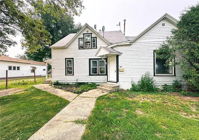Homes for sale in Austin, MN | 404 Main St, Austin, MN 55912 | MLS# 7004308