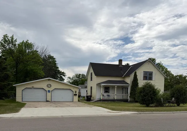 Homes for sale in Perham, MN | 357 5th Ave Sw, Perham, MN 56573 | MLS# 7004393
