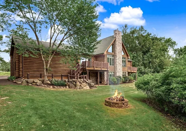 2nd image of 6294 Otter Lake Rd, Saint Paul, MN 55110 | MLS# 7004479