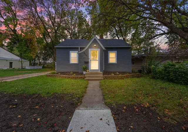 Photo 3 of Single family home for sale at 406 5th Street NW, Montgomery, MN 56069 | MLS# 7004493 | Listing updated on 2026-08-24