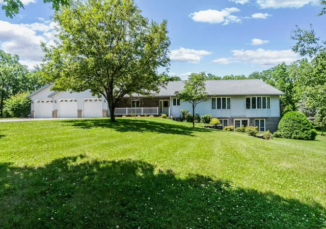 1st image of 1106 Birch Ave, Alexandria, MN 56308 | MLS# 7004769