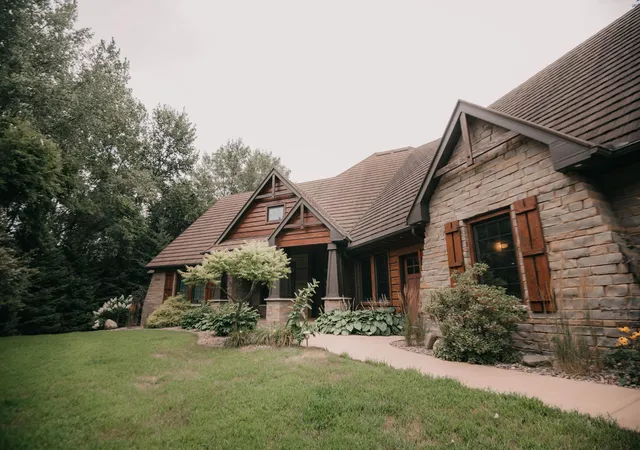 1st image of 650 33rd St Nw, Austin, MN 55912 | MLS# 7005329