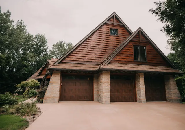 Photo 3 of Single family home for sale at 650 33rd Street NW, Austin, MN 55912 | MLS# 7005329 | Listing updated on 2026-05-27