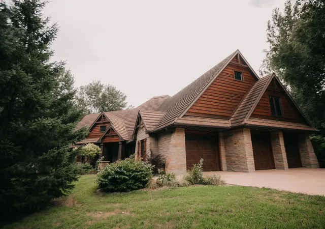 Photo 4 of Single family home for sale at 650 33rd Street NW, Austin, MN 55912 | MLS# 7005329 | Listing updated on 2026-05-27