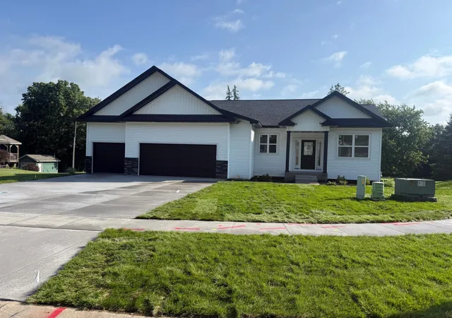 1st image of 5542 Cannon Dale Ct, Red Wing, MN 55066 | MLS# 7005354
